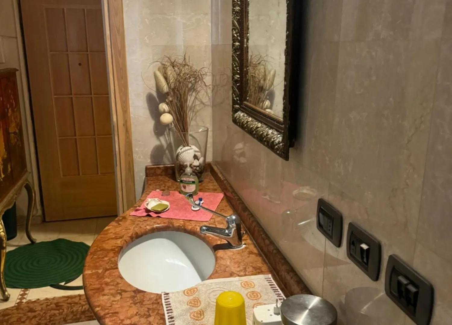 Lägenhet Real Duomo Palace Suite Milano